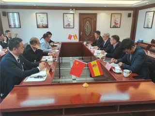  2020年11月27日，，，，，，，，乐家集团高层领导莅临55世纪建材集团总部交流工作